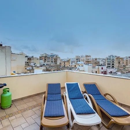 Getawaysmalta - Blue Waters Penthouse In Sliema
